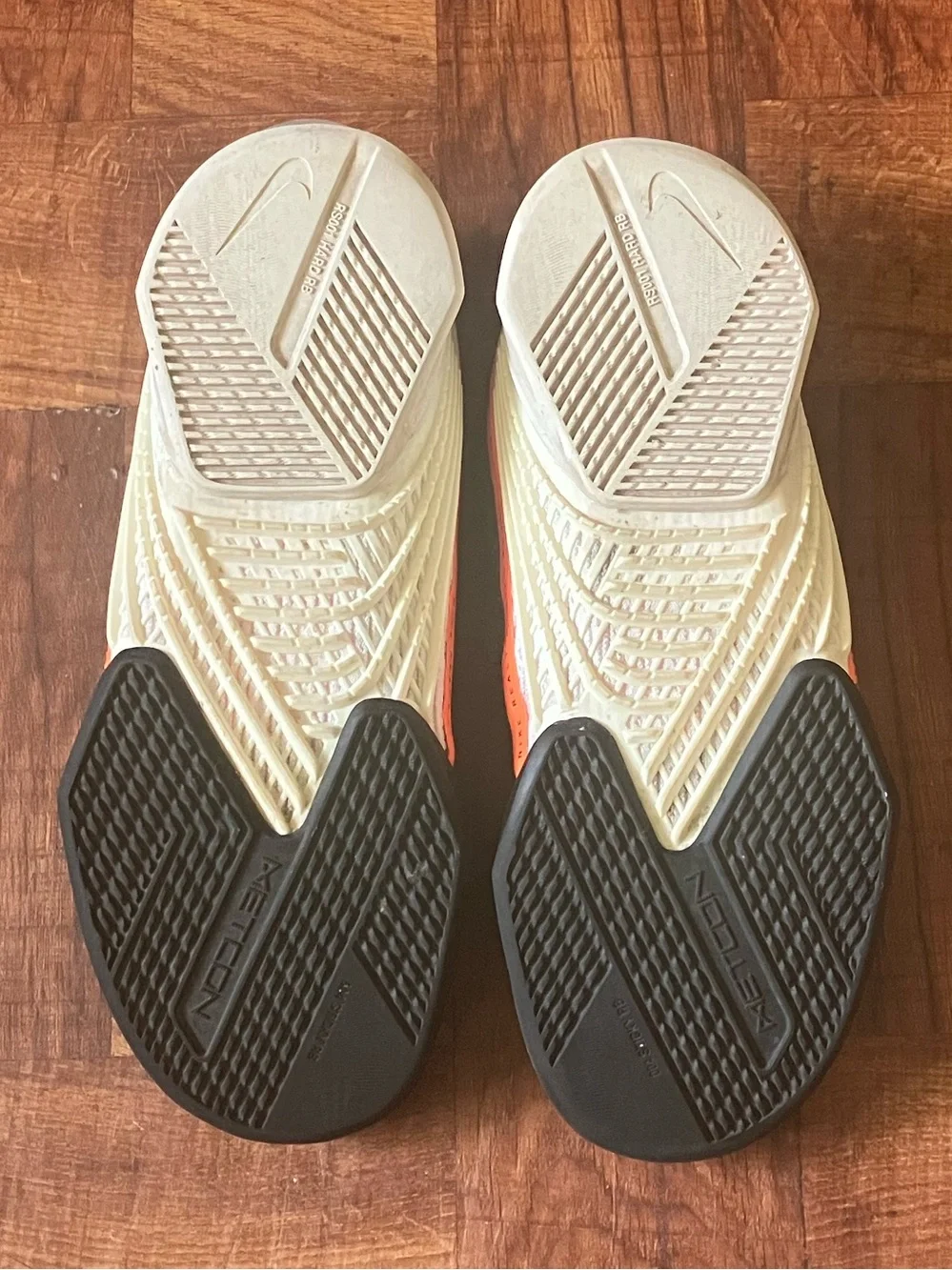 Nike Metcon Turbo React Black Total Orange Size 10